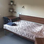 Dom Studencki Zbyszko ホステル *