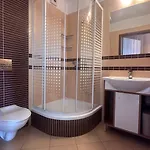 Dom Studencki Zbyszko 旅馆