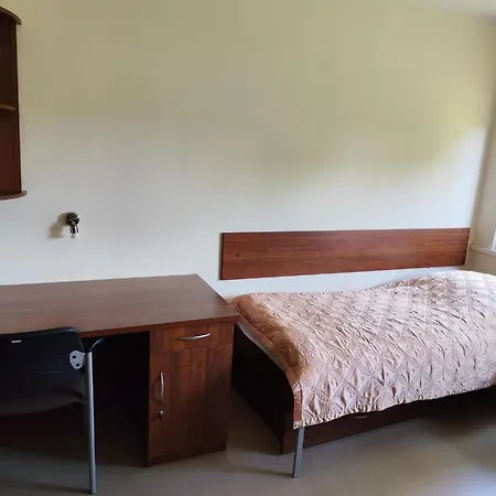 Dom Studencki Zbyszko Hostel *