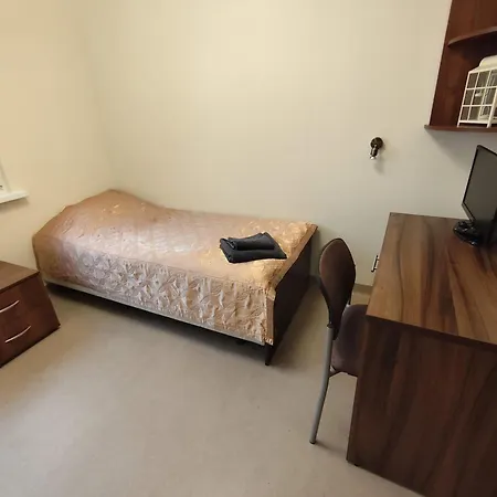 Hostal Dom Studencki Zbyszko *