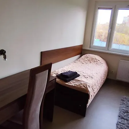 Dom Studencki Zbyszko Vandrarhem *