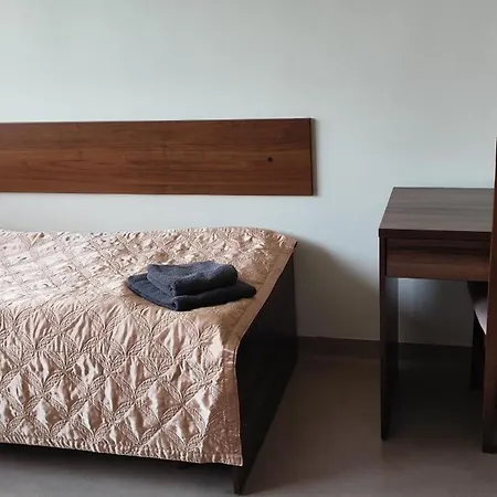 Hostal Dom Studencki Zbyszko *