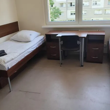 Dom Studencki Zbyszko Hostal